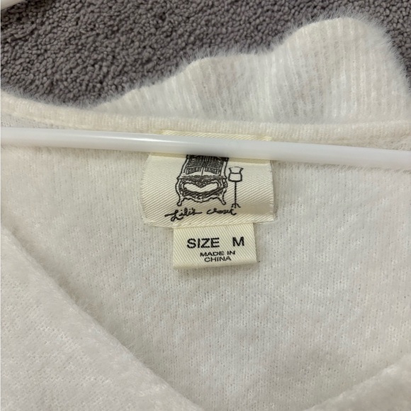 Top - Picture 2 of 3